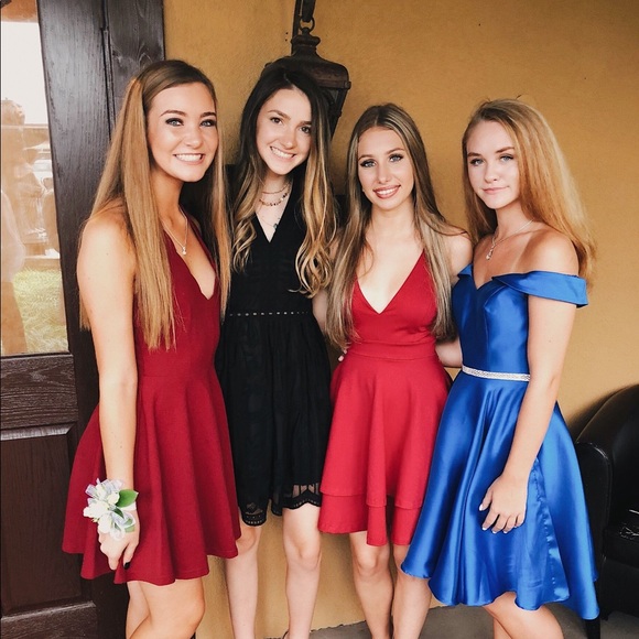 PROM MYSTERY BOX - Picture 4 of 11